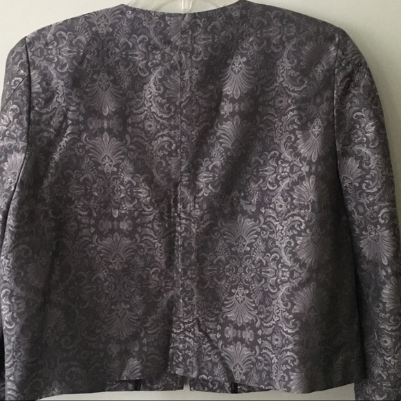 Robin Howe cropped jacket - Picture 3 of 8